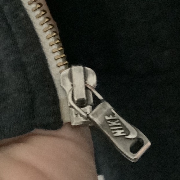 Women’s Size Large USED Nike Gray Zip Up Hoodie Lightweight Sweatshirt - Picture 8 of 8